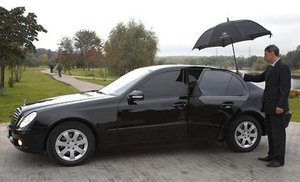 Заказать автомобиль с водителем аренда автомобиля с водителем